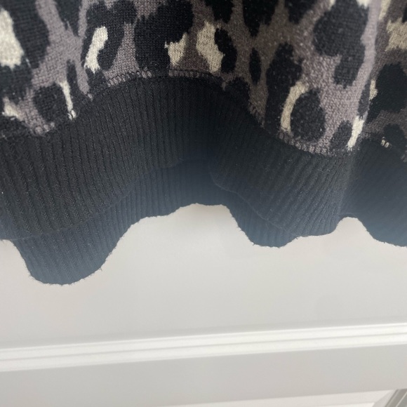 Alexander Jordan Animal Print Long Sleeve Shirt in L - Picture 3 of 4